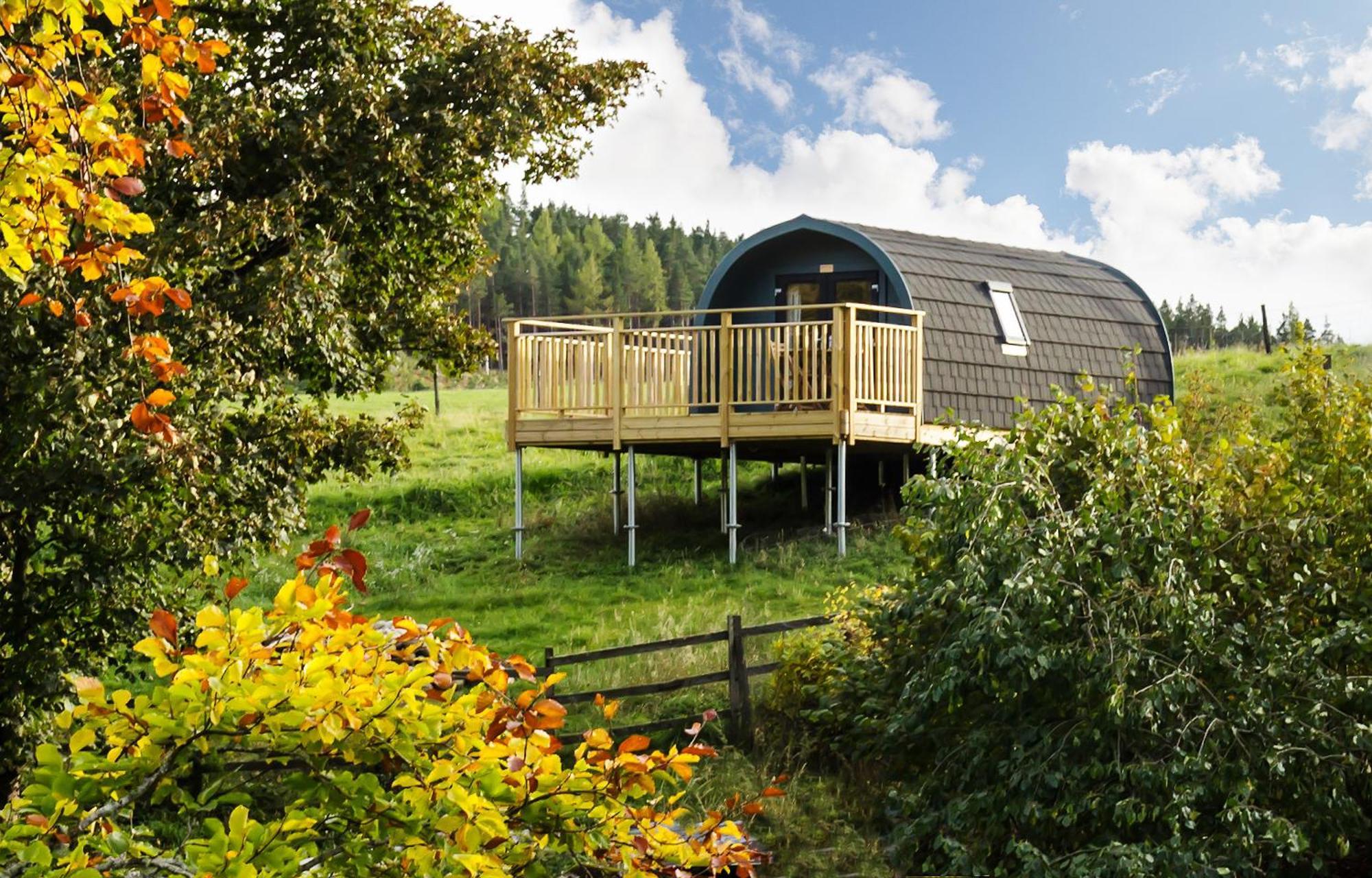 Spectacular Mountain View Ecopod Villa Newtonmore Eksteriør billede